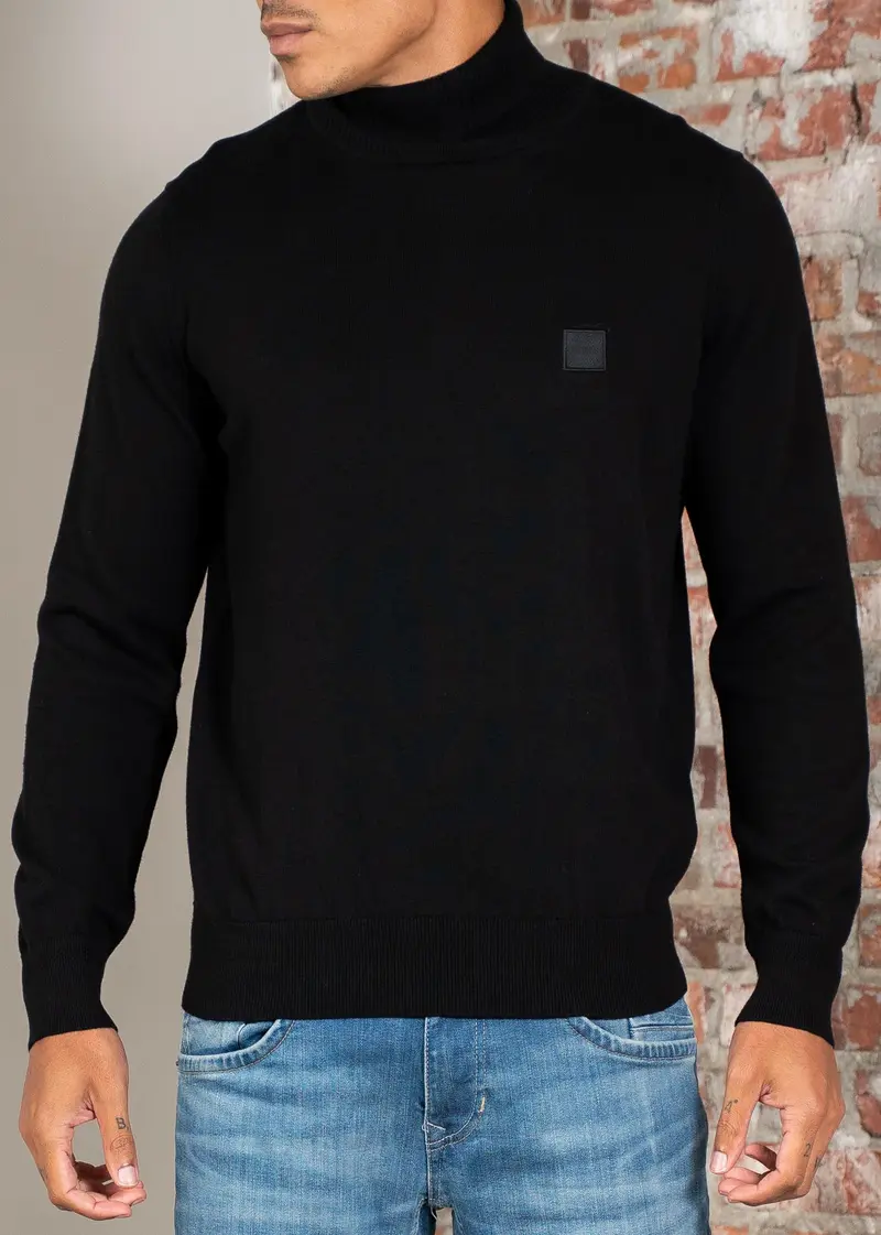 Akiro s - black